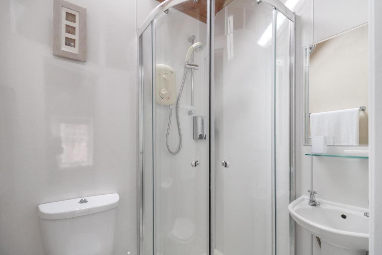 Whinstone Holiday Home In Falkland - Sleeps 8 Eksteriør billede