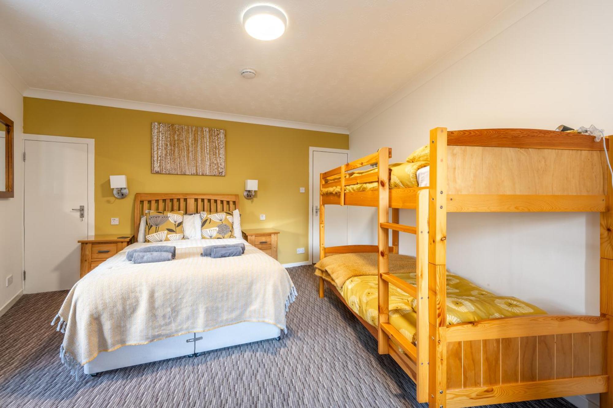 Whinstone Holiday Home In Falkland - Sleeps 8 Eksteriør billede
